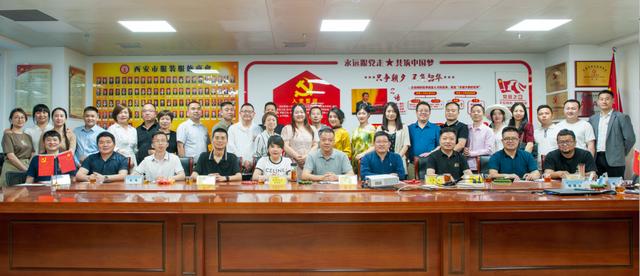 西安服装工程学院是几本大学（西安服装定制工作室）