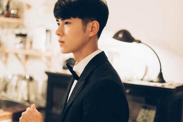 没吃饱人家还想要嘛（唉我怎么没吃饱呢）