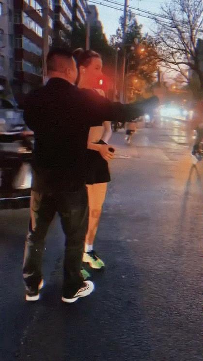 欧阳娜娜代言的产品（欧阳娜娜做的内衣广告）