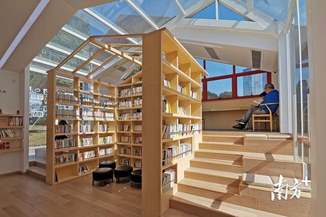 电子图书借阅机哪个牌子好（电子图书阅读器哪种好）